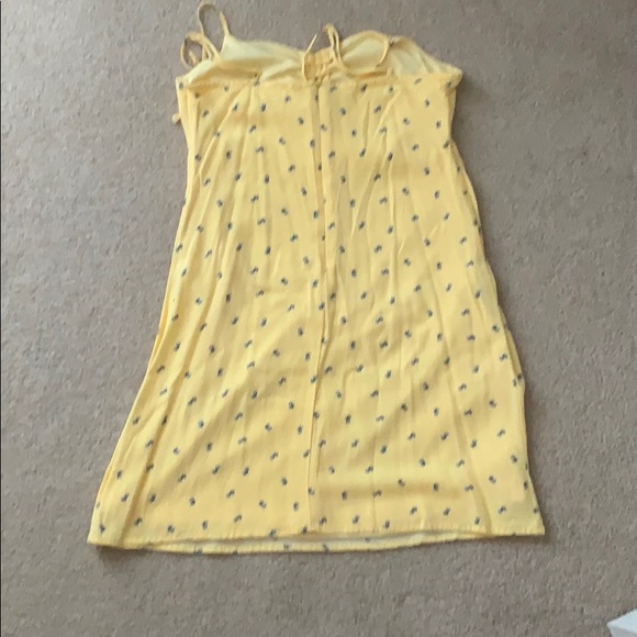 yellow floral sundress - Picture 2 of 2